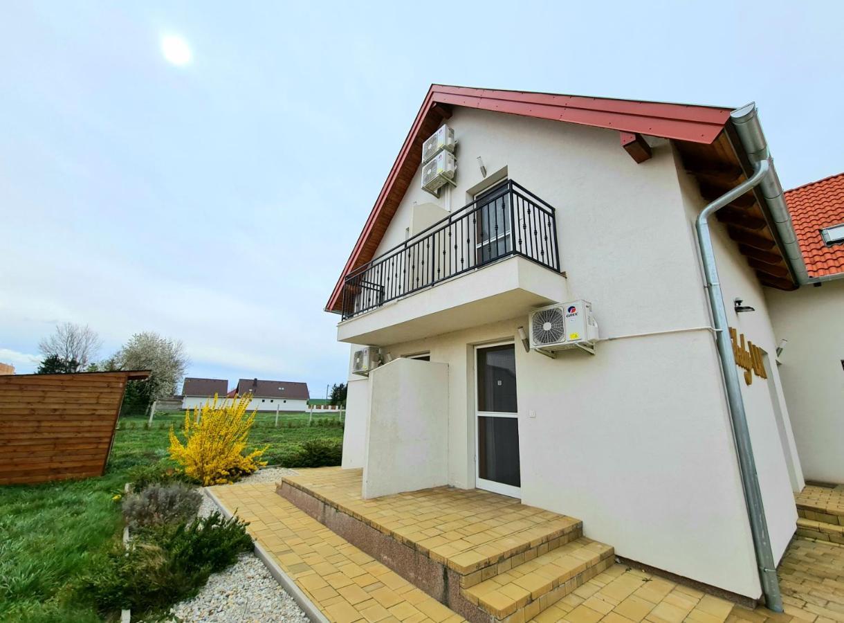 Szekely-Lak Apartman Hegykő Екстериор снимка